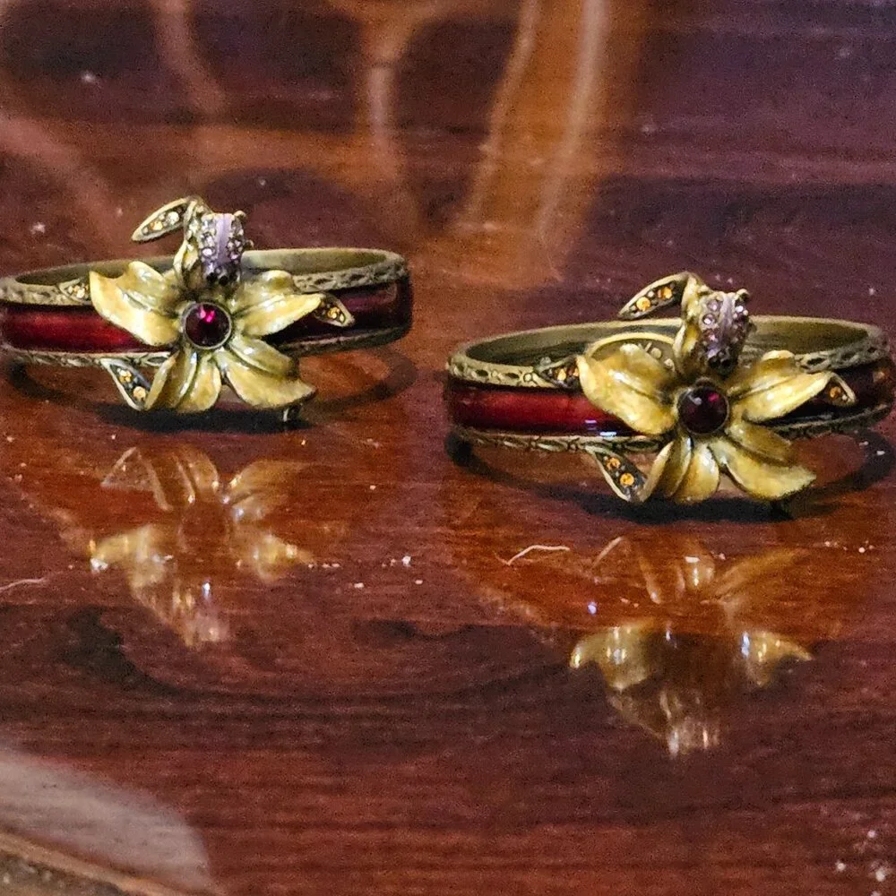 RARE JAY STRONGWATER LILY FLOWER FLORAL FROG CRYSTAL RED  ENAMEL NAPKIN RINGS